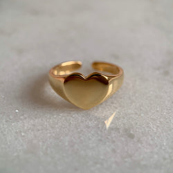 Heart signet ring