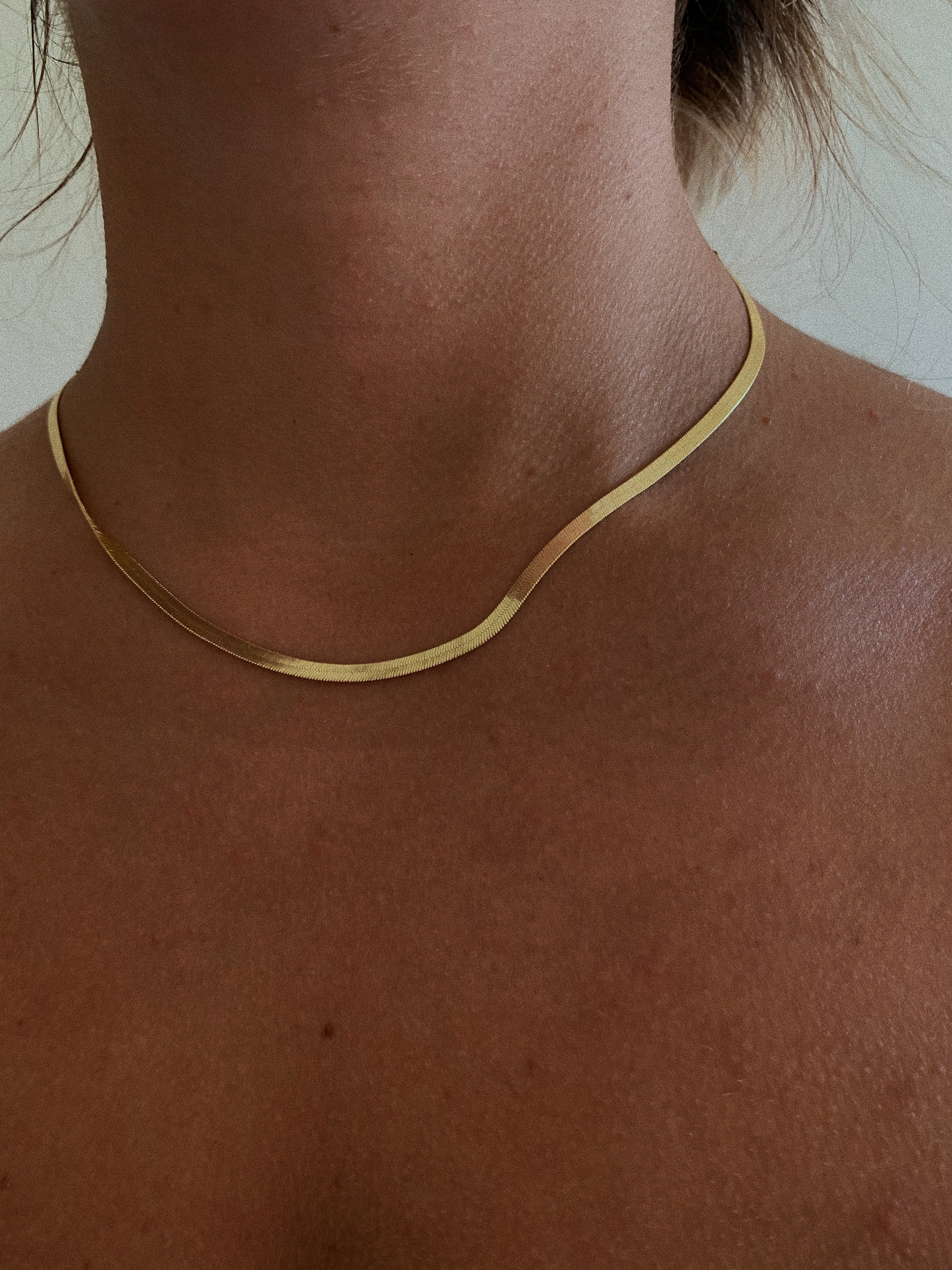 Liquid gold necklace