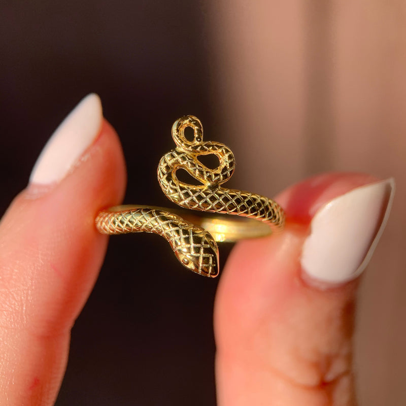 Cobra ring