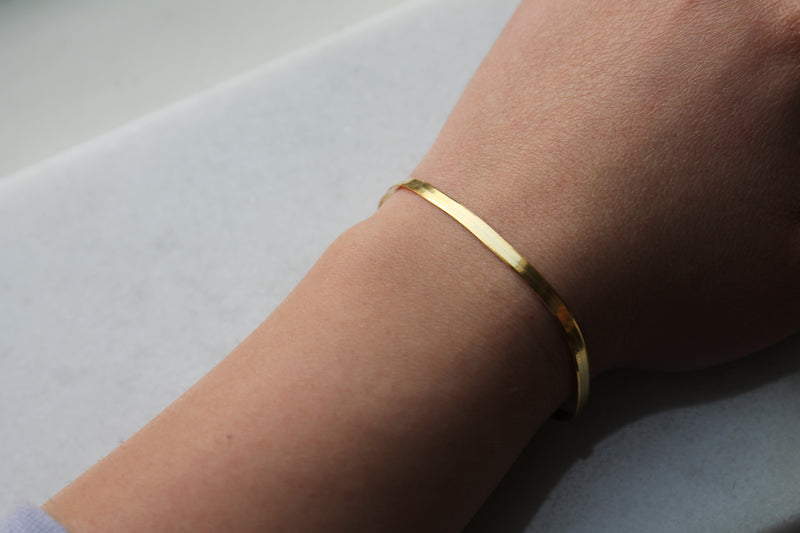 Liquid gold bracelet