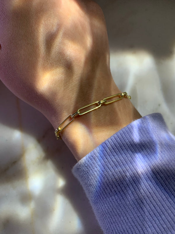 Gold chain bracelet