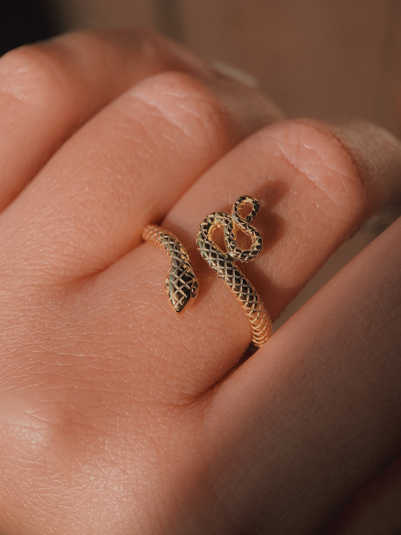 Cobra ring